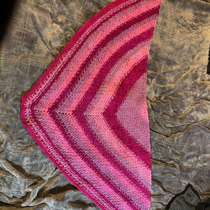 A picture of a pink shawl